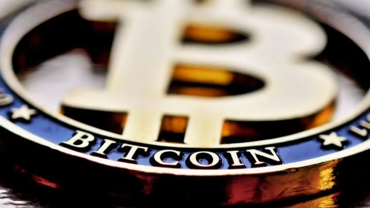 Decyzje Fed i stopy procentowe: jak wpływają na krypto