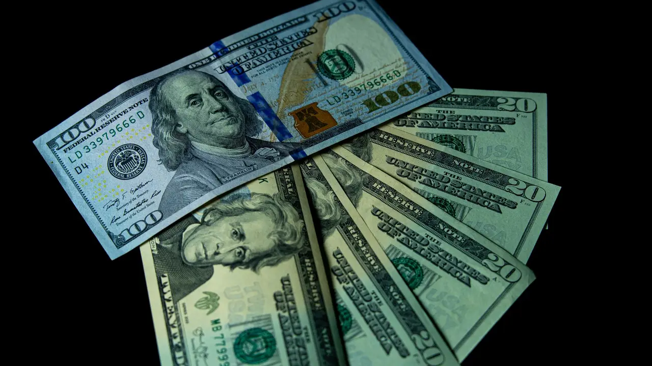 DXY i Bitcoin: kiedy silny dolar naprawdę ma znaczenie